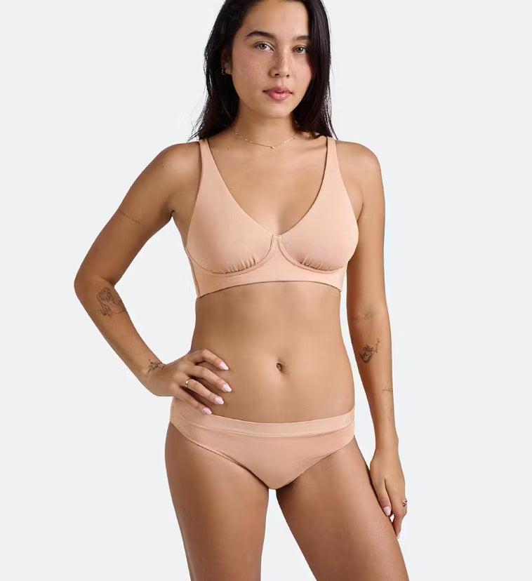 Bralette FeelFree o przedłużonym fasonie