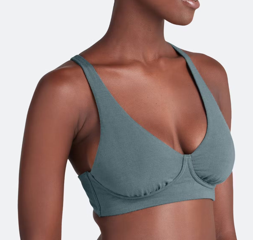 Bralette FeelFree o przedłużonym fasonie